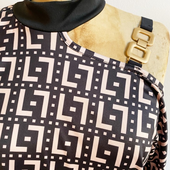 Chicme Asymmetrical top size L - Picture 4 of 6